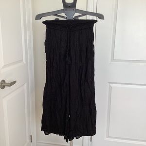 Black, crinkle palazzo pants.